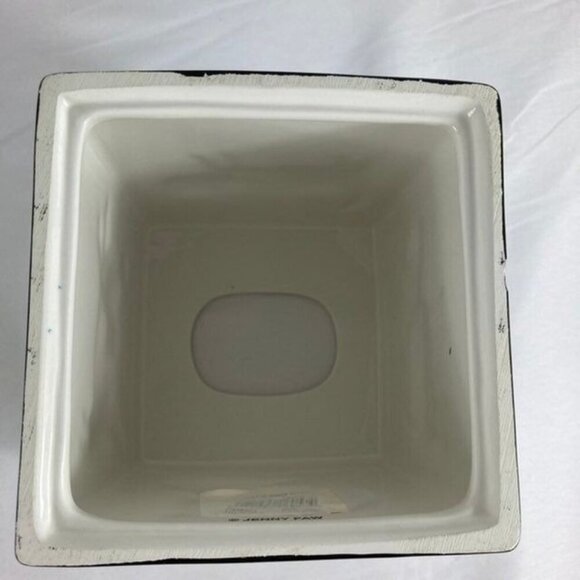 Jenny Faw Cats & Dogs Ceramic Tissue Box Cover 5 x 6" Chip - Picture 7 of 9